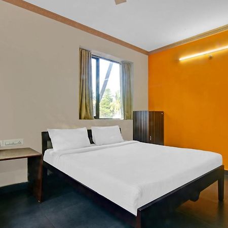 Capital O 85357 Hotel Sai Datta Calangute Εξωτερικό φωτογραφία