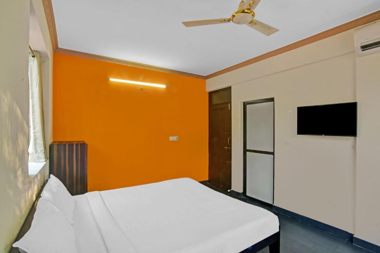 Capital O 85357 Hotel Sai Datta Calangute Εξωτερικό φωτογραφία